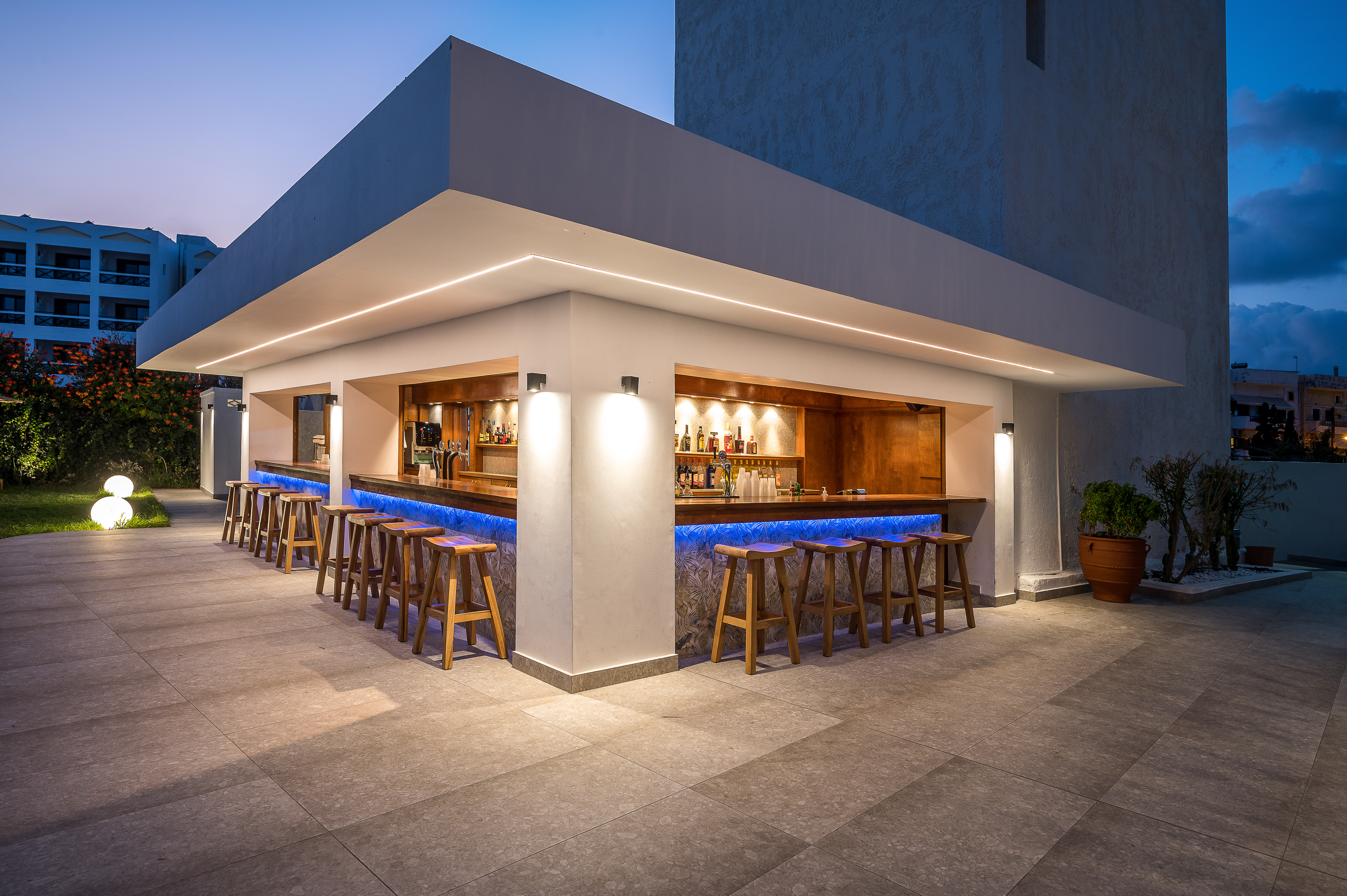 Bar & Terrace